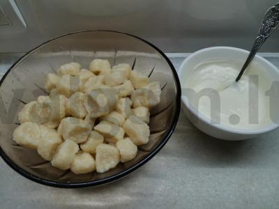 Vaniliniai tinginiai varškėčiai pagrindine nuotrauka