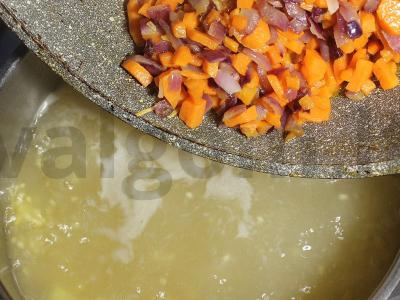 Lašišų ir konservuotų rožių žuvų sriuba Žingsnis 7