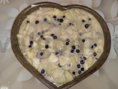 Obuolių ir mėlynių šarlotė Žingsnis 5