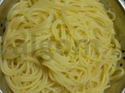 Spagečiai su mėsos kukuliais pomidorų-grietinės padaže Žingsnis 3