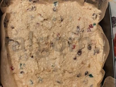 Varškės pyragas su cukatais ir razinomis Žingsnis 5