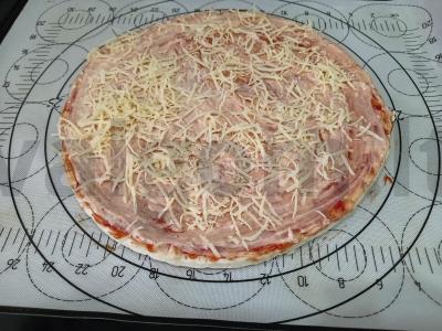 Pica „Svečių ant slenksčio“ iš dešros su pomidorais Žingsnis 3