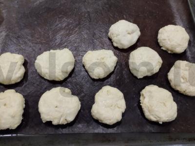 Purūs bandelės iš minkšto varškės su kokosų drožlėmis Žingsnis 4