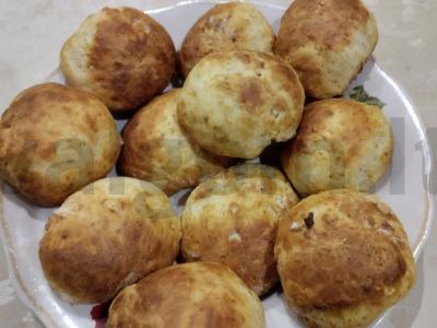 Purūs bandelės iš minkšto varškės su kokosų drožlėmis pagrindine nuotrauka