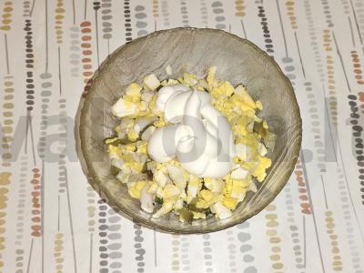 Lengvas salotas su vištienos filė ir salierų lapais Žingsnis 5