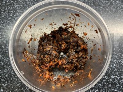 Šokoladiniai saldainiai su džiovintais vaisiais arbatai Žingsnis 3