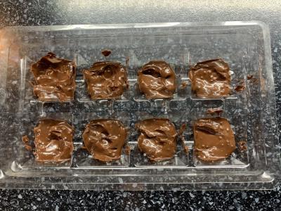 Šokoladiniai saldainiai su džiovintais vaisiais arbatai Žingsnis 4