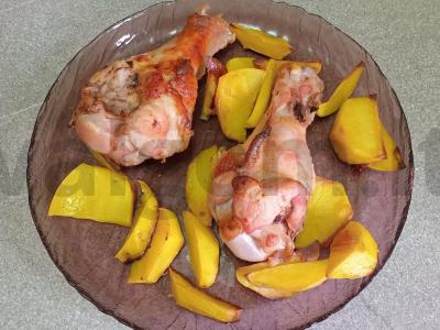 Kalakutų pečių marinatas raugintame piene ir kepti su bulvėmis Žingsnis 7