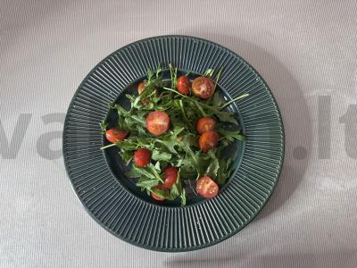 Salotas su keptu tunu ir rukola Žingsnis 4