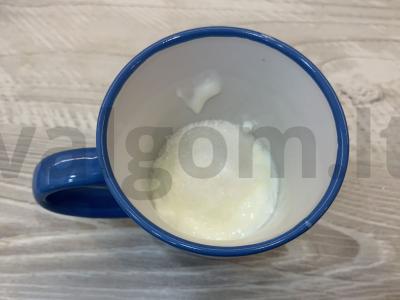 Varškėčiai su braškių džemu ir grietinės padažu Žingsnis 7