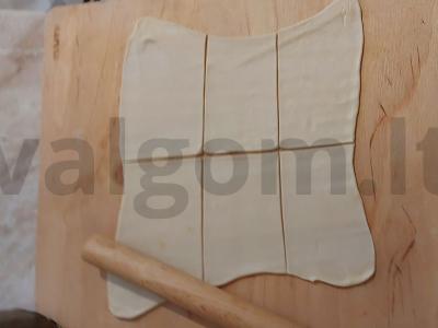 Rulėlis su obuoliu ir cinamonu Žingsnis 3