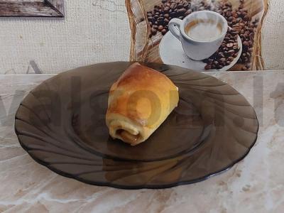 Rulėlis su obuoliu ir cinamonu pagrindine nuotrauka