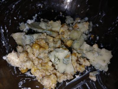 Baklažanas, įdarytas sūriu su mėlynuoju pelėsiu ir graikiniais riešutais Žingsnis 2