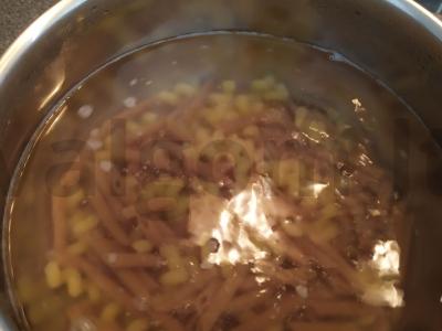 Makaronų asorti, kepti itališku stiliumi Žingsnis 1