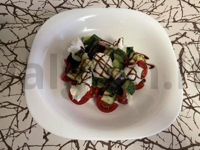 Salotas „Šviežumas“ su švelniu kreminiu sūriu Žingsnis 4