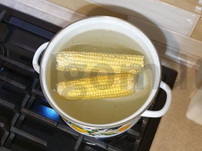 Aromatinga kukurūza su pipirais ir paprika Žingsnis 1