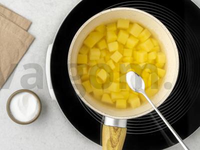 Bulvių salotas su ikra Žingsnis 1