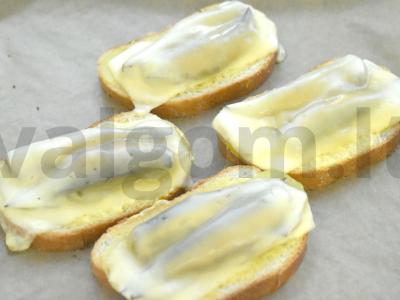 Sumuštiniai su šprotais orkaitėje Žingsnis 5