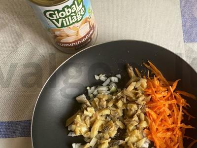 Karšti skrudinti duoneliai su dešrų ir grybų įdaru Žingsnis 2