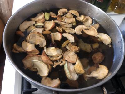 Saldus džiovintų vaisių kompotas Žingsnis 2