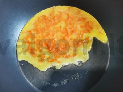 Karšti sumuštiniai su morkomis Žingsnis 3