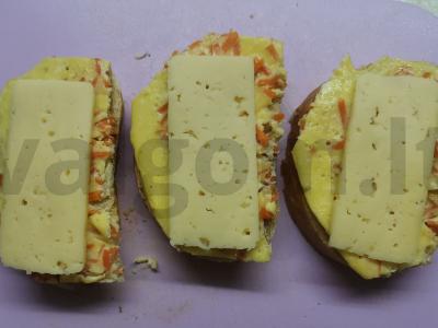 Karšti sumuštiniai su morkomis Žingsnis 6