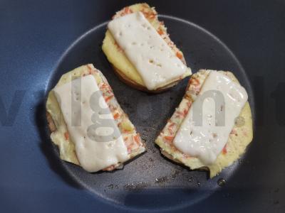 Karšti sumuštiniai su morkomis Žingsnis 7