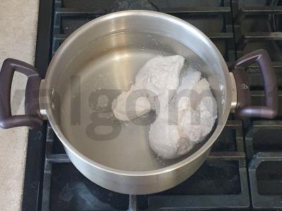 Šaltibarščiai „Pavasariniai“ vištienos sultinyje Žingsnis 1