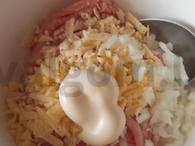 Mėsos dešrelės su sūriu „A-la čevapčiči“ Žingsnis 4