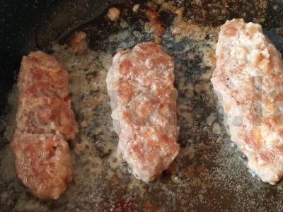 Mėsos dešrelės su sūriu „A-la čevapčiči“ Žingsnis 7