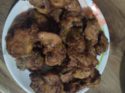 Virti bulvės su vištienos kepenėlėmis Žingsnis 3