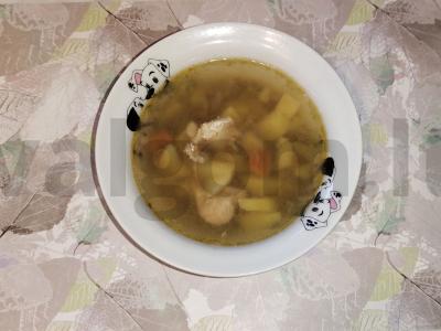 Grikių sriuba su bulvėmis ir vištienos filė pagrindine nuotrauka