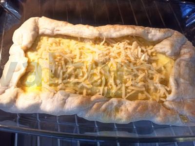 Sluoksniuotas pyragas su bulvėmis ir sūriu Žingsnis 7