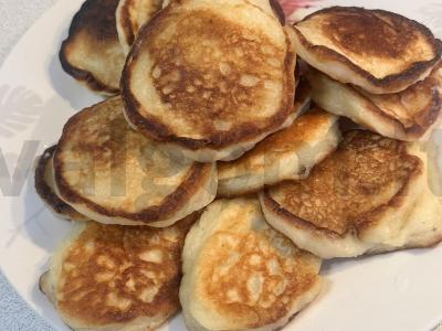 Blynai „Vaniliniai“ ant rūgpienio pagrindine nuotrauka