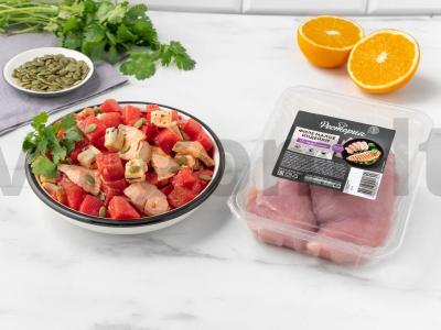 Salotas su arbūzu ir kalakutienos filė pagrindine nuotrauka