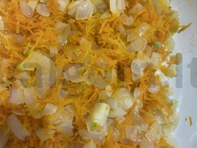 Vištienos sriuba su bulvėmis ir karčio prieskoniu Žingsnis 4