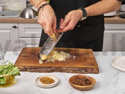 Sūrio salotos su pomelo Žingsnis 1