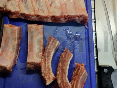 Kiaulienos šonkauliai marinate su actu Žingsnis 1