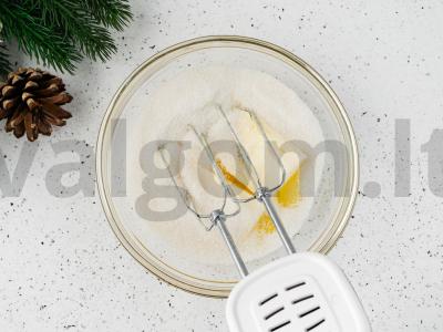 Sniego žmogelių sausainiai Žingsnis 1