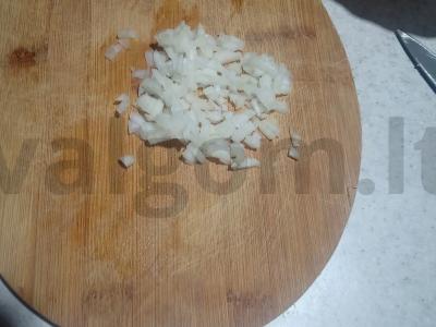 Kotletai su pilka duona Žingsnis 1