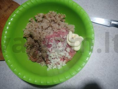 Kotletai su pilka duona Žingsnis 3