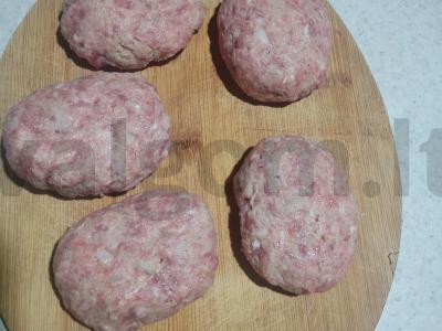 Kotletai su pilka duona Žingsnis 4