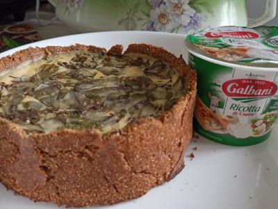 Grikių pyragas „Lorena“ su ožkos rikota, pienu ir baziliku pagrindine nuotrauka