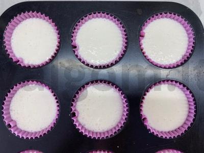 Mini sūrio pyragaičiai su braškių želė Žingsnis 6