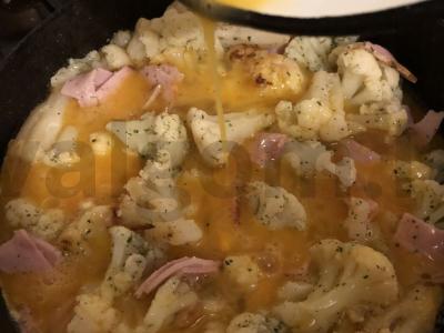 Žiedinė kopūstai su dešra ir kiaušiniais Žingsnis 8