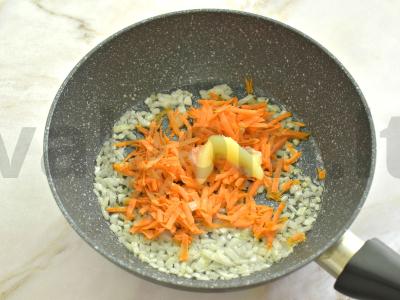 Grikių košė su vištiena savo sultyse Žingsnis 2