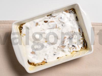 Grybai orkaitėje su vištiena ir sūriu Žingsnis 11