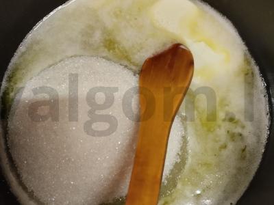 Šokoladinis tortas su kremu ir grietine Žingsnis 1