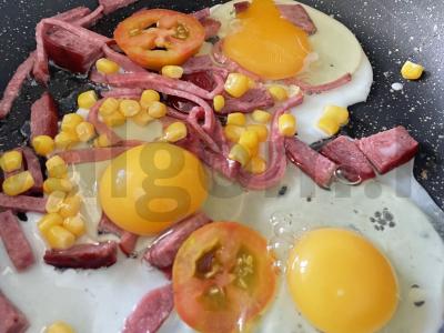 Dešrainė šakšuka su pomidorais Žingsnis 6