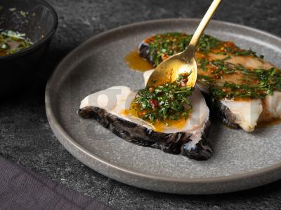 Kepta dantyta žuvis su kalendros padažu Žingsnis 2